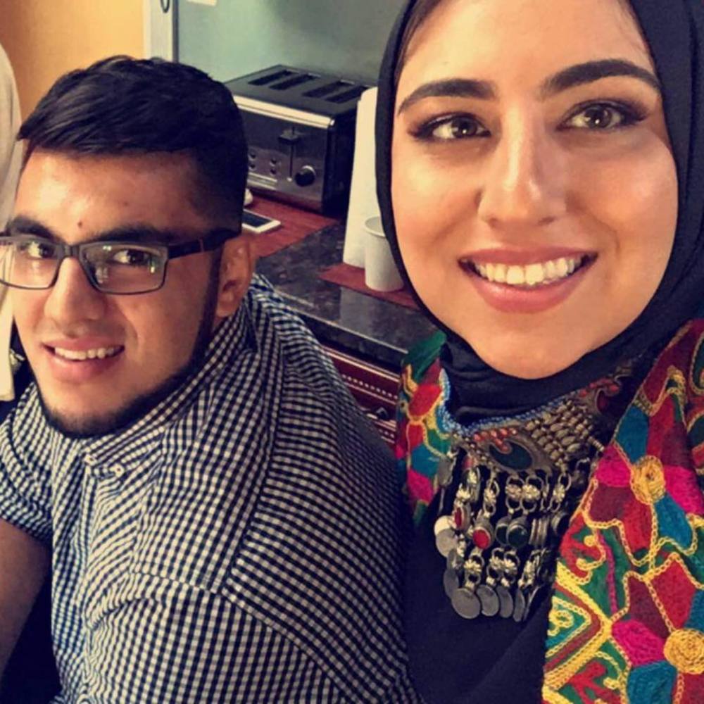 Meet your Posher, Zarlasht